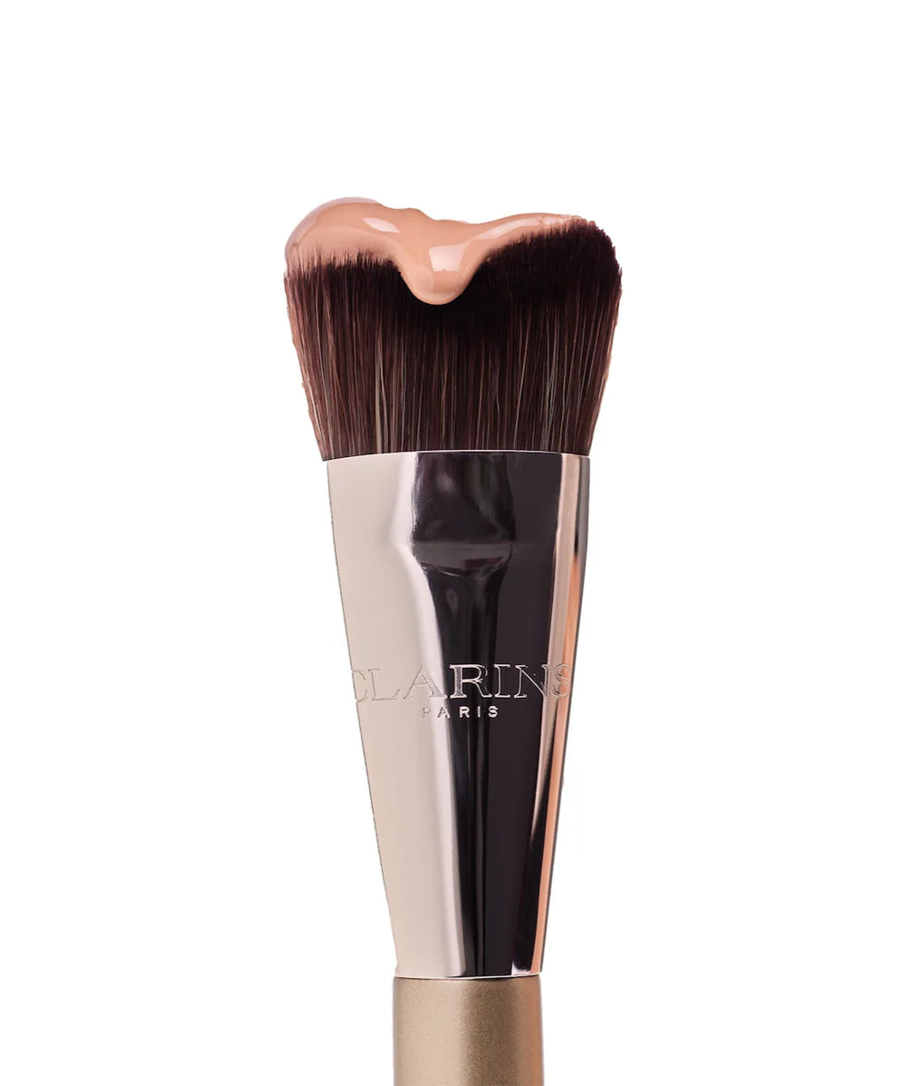 Gua Sha-Inspired Foundation Brush