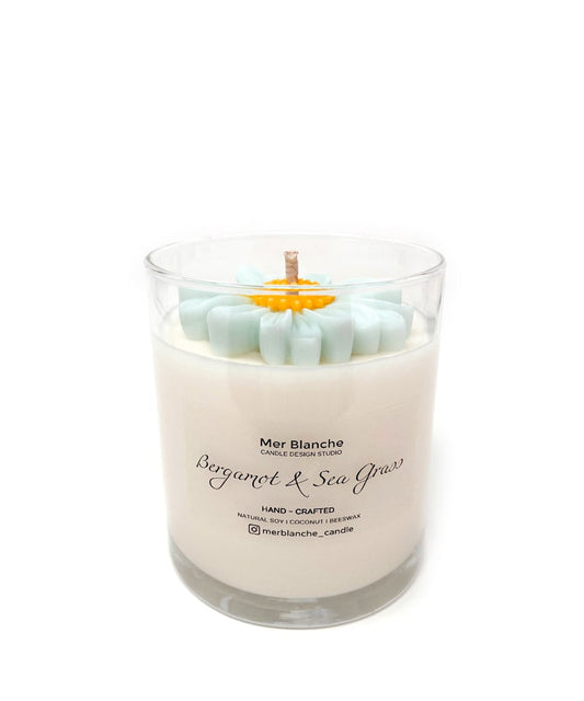 Hand Crafted Candle - Daisy [Aqua]