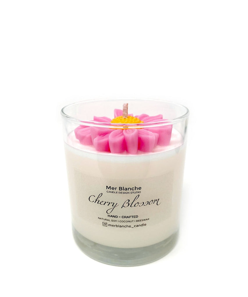 Hand Crafted Candle - Daisy [Flamingo]