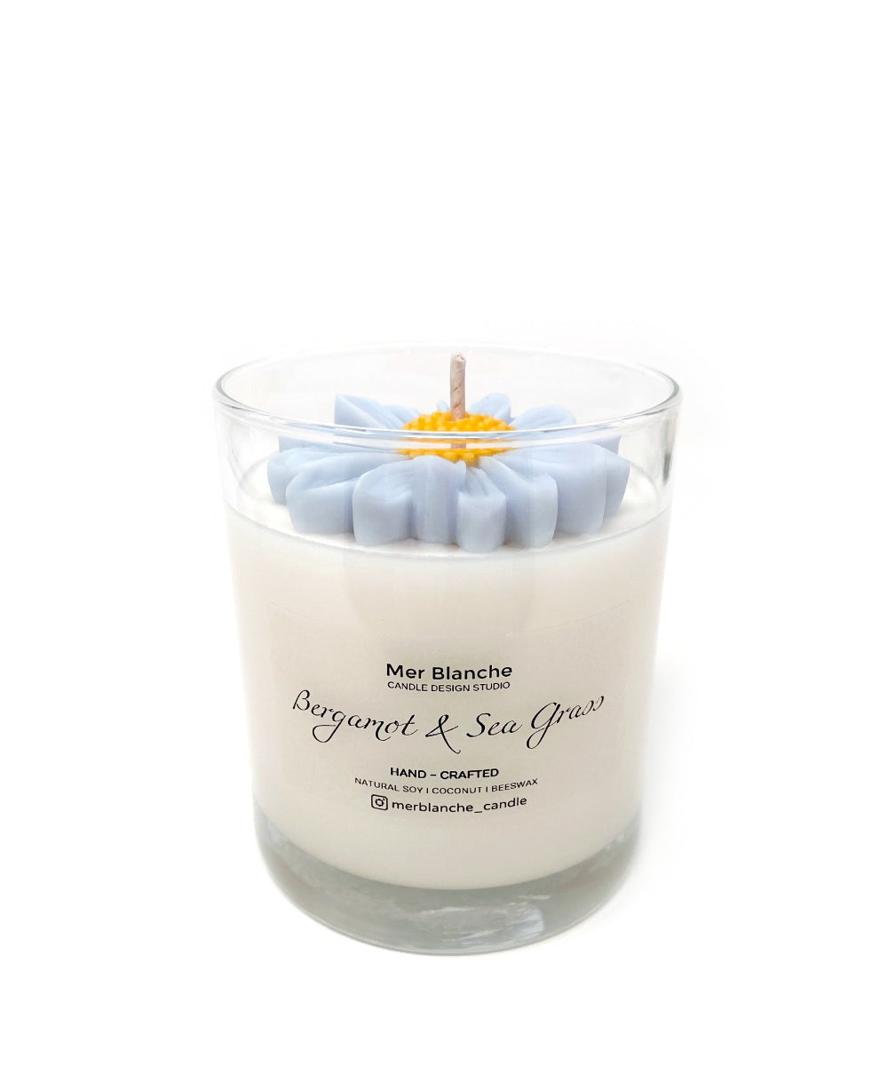 Hand Crafted Candle - Daisy [Periwinkle]